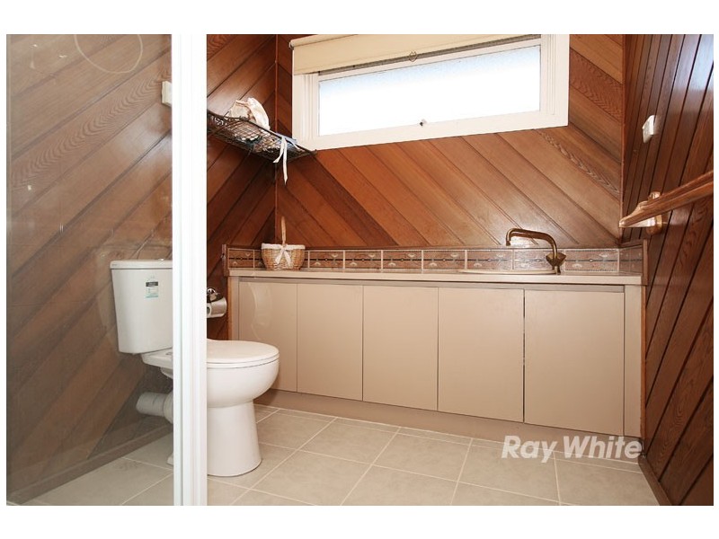 6 Player Close, Wantirna South VIC 3152