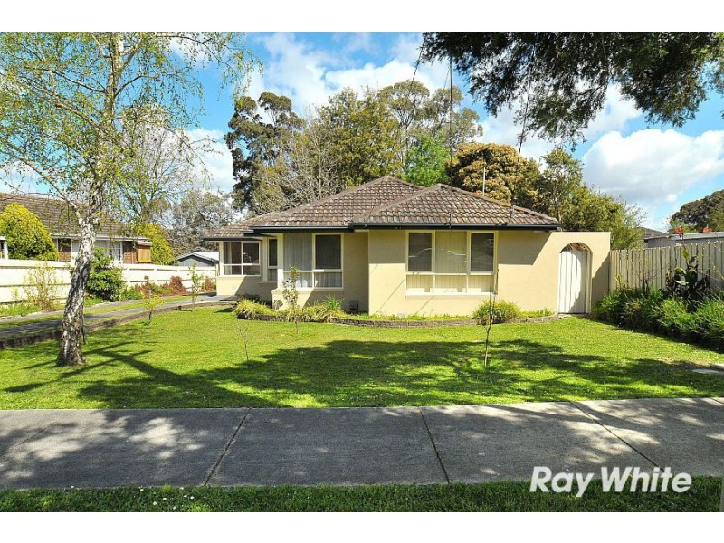 38 Dinsdale Road, Boronia VIC 3155