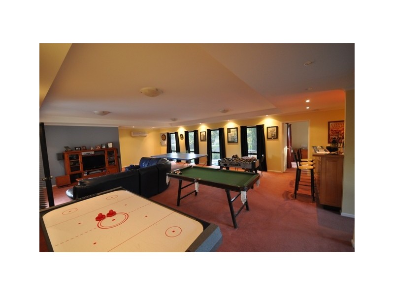 10 Barrington Court, Wantirna VIC 3152