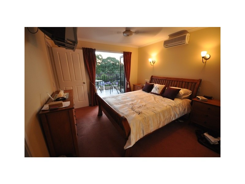 10 Barrington Court, Wantirna VIC 3152