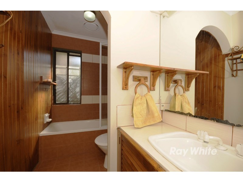 20 Benwerrin Drive, Wantirna VIC 3152