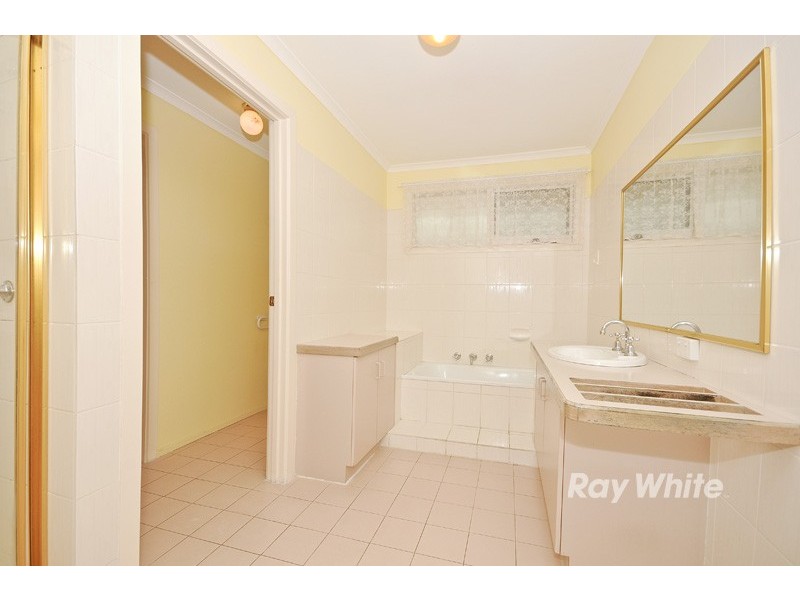 30 Townview Avenue, Wantirna South VIC 3152