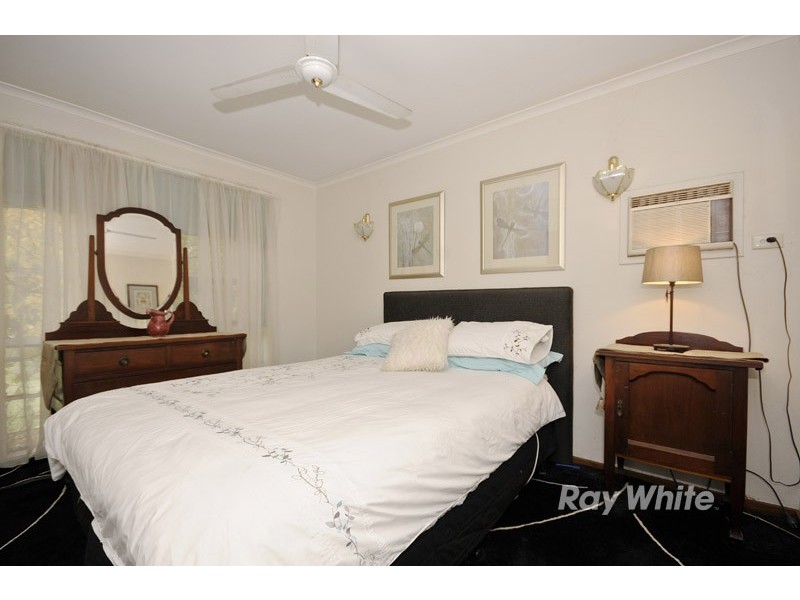 37 Blindcreek Lane, Wantirna South VIC 3152