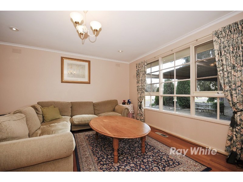 23 Fonteyn Drive, Wantirna South VIC 3152