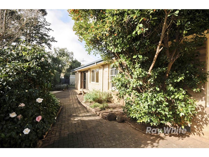 23 Fonteyn Drive, Wantirna South VIC 3152