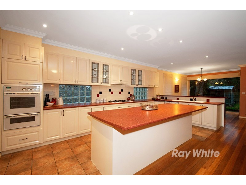 106 Harley Street North, Knoxfield VIC 3180