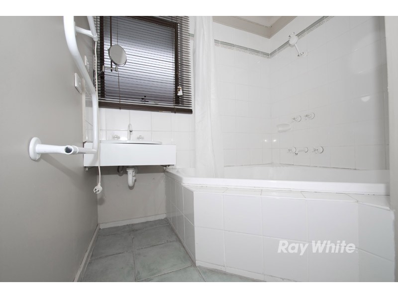 15 Sandhurst Road, Wantirna VIC 3152