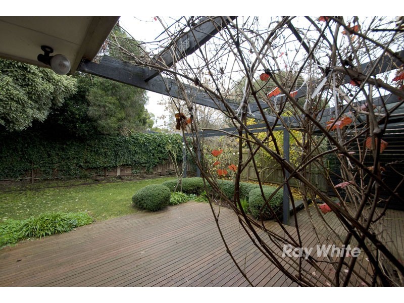 15 Sandhurst Road, Wantirna VIC 3152