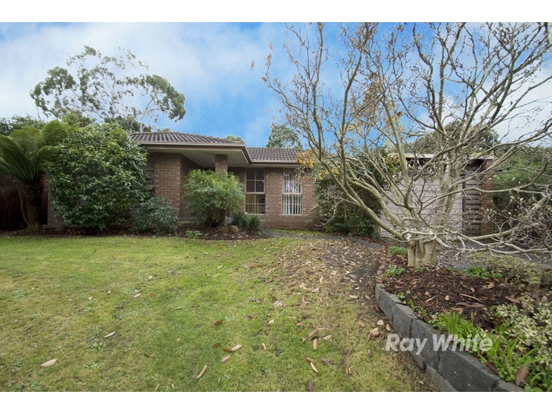 15 Sandhurst Road, Wantirna VIC 3152