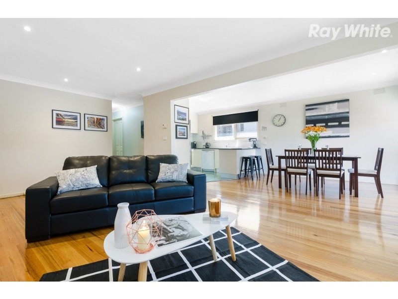 52 Lewis Road, Wantirna South VIC 3152