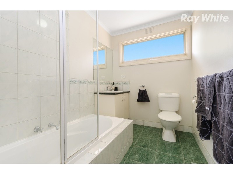 52 Lewis Road, Wantirna South VIC 3152