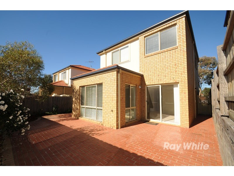 11 Cardwell Court, Ferntree Gully VIC 3156