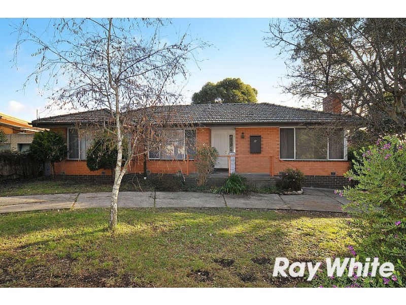 17 Cumberland Avenue, Bayswater VIC 3153