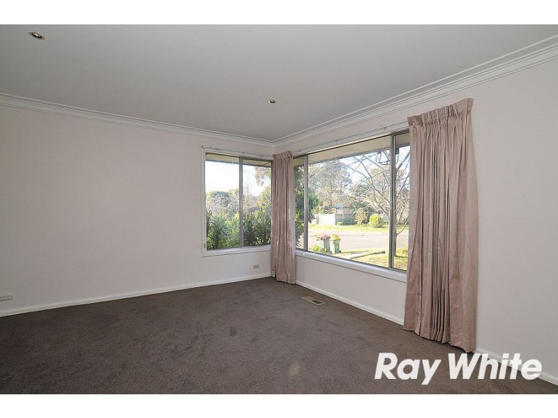17 Cumberland Avenue, Bayswater VIC 3153