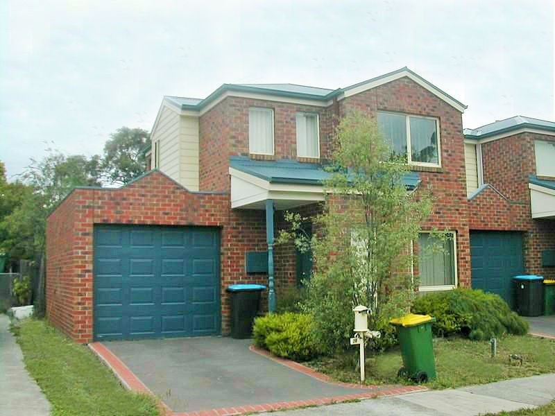 2B Mitre Crescent, Bayswater VIC 3153