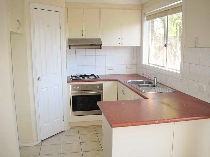 2B Mitre Crescent, Bayswater VIC 3153