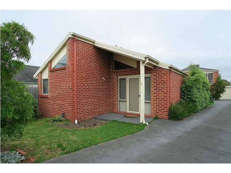 1/3 Don Court, Wantirna South VIC 3152