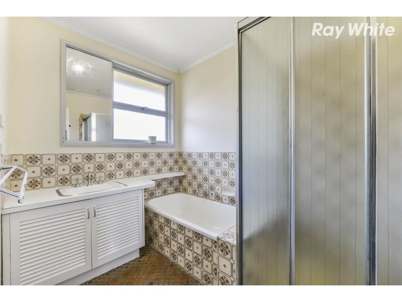 106 Kanooka Road, Boronia VIC 3155