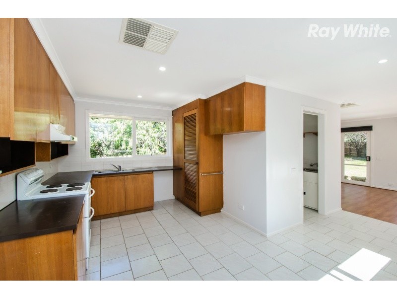 3 Harland Square, Wantirna VIC 3152