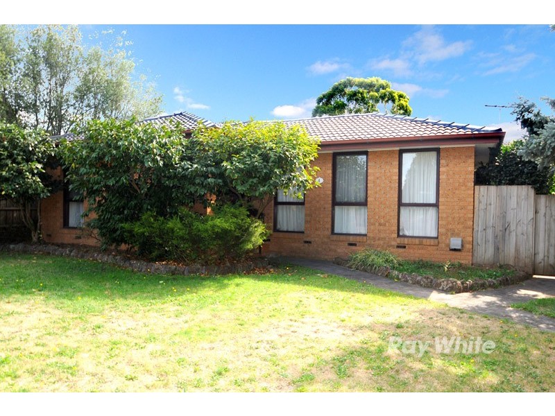 4 Duntroon Drive, Wantirna VIC 3152