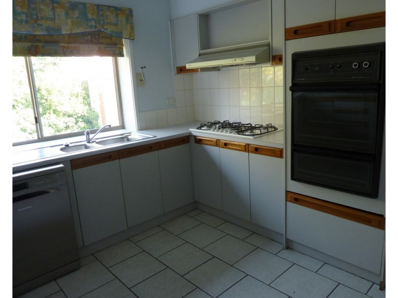 9 Tate Avenue, Wantirna South VIC 3152