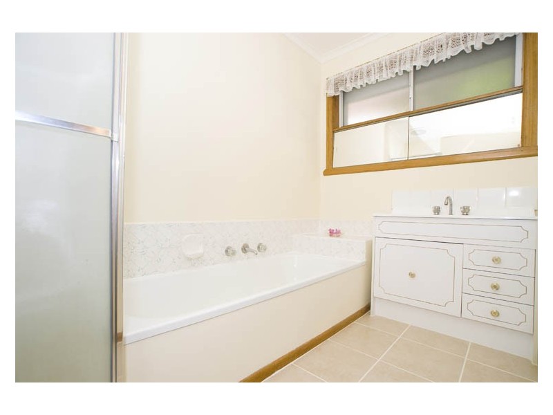 12 Hillside Avenue, Boronia VIC 3155