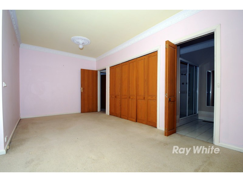 81 Wallace Road, Wantirna South VIC 3152