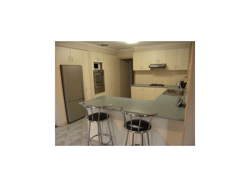 31 Selkirk Avenue, Wantirna VIC 3152