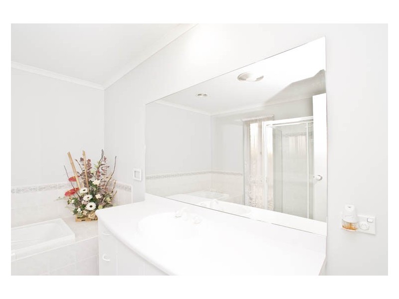 20 Earls Court, Wantirna South VIC 3152