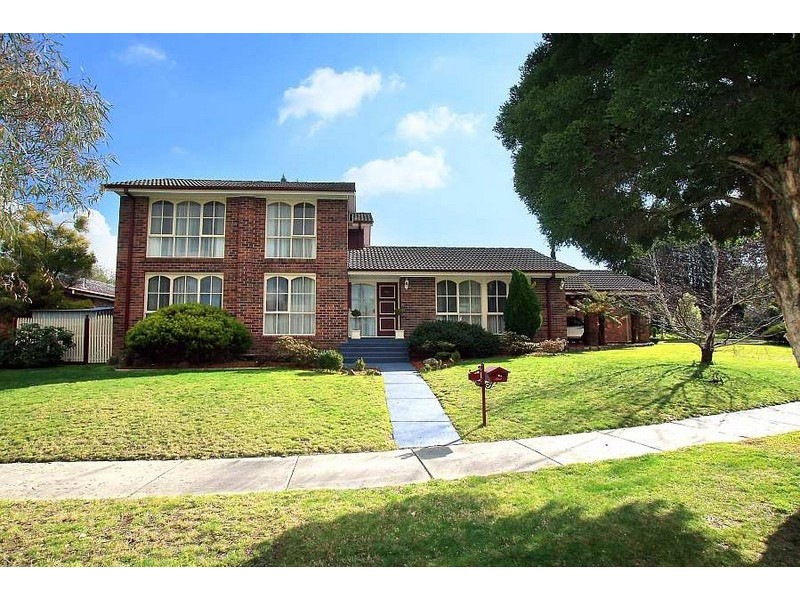 18 Rosalie Court, Wantirna South VIC 3152