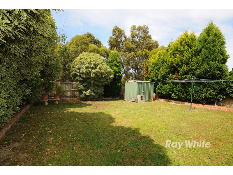 54 Mosman Close, Wantirna South VIC 3152