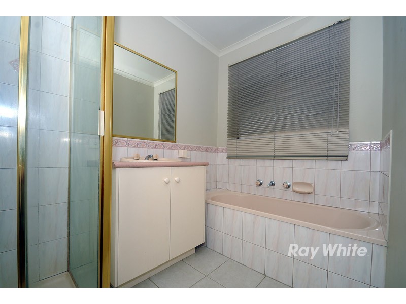 54 Mosman Close, Wantirna South VIC 3152