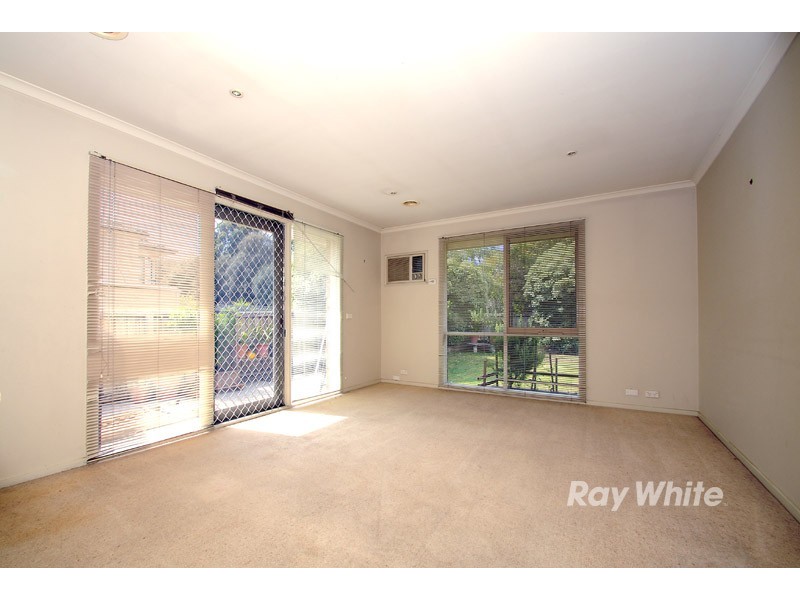 54 Mosman Close, Wantirna South VIC 3152