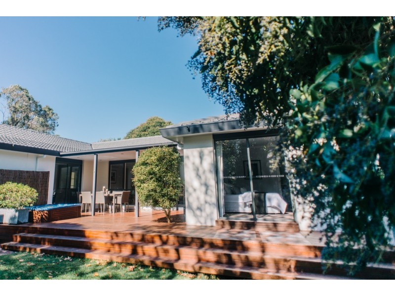 5 Warwick Close, Wantirna VIC 3152