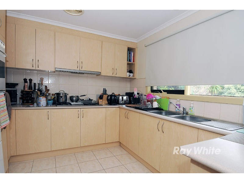 68 Chartwell Drive, Wantirna VIC 3152