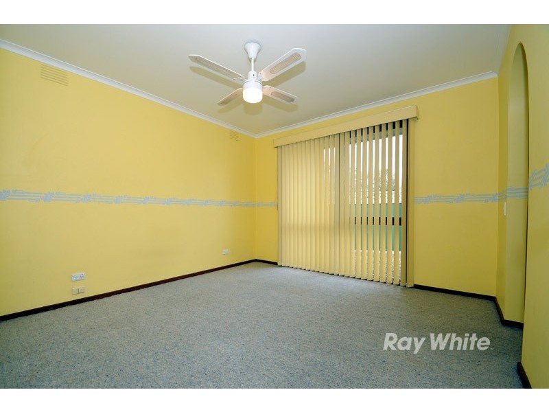 2 Hawksburn Crescent, Wantirna South VIC 3152