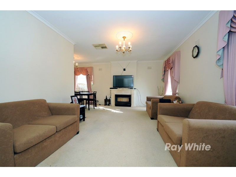 1a Cousin Drive, Wantirna South VIC 3152
