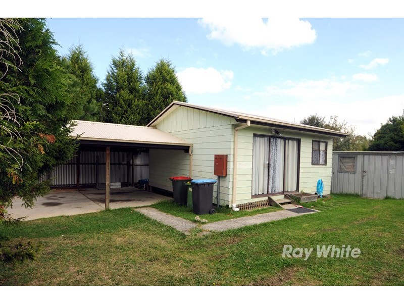 31 Allister Close, Knoxfield VIC 3180