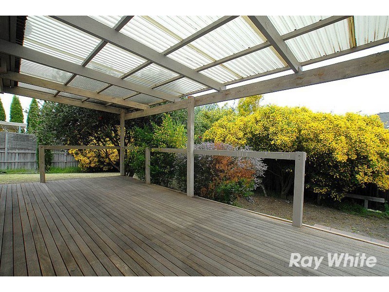 5 Larter Court, Wantirna South VIC 3152