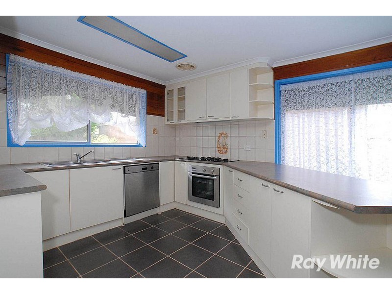 27 Sandra Court, Knoxfield VIC 3180