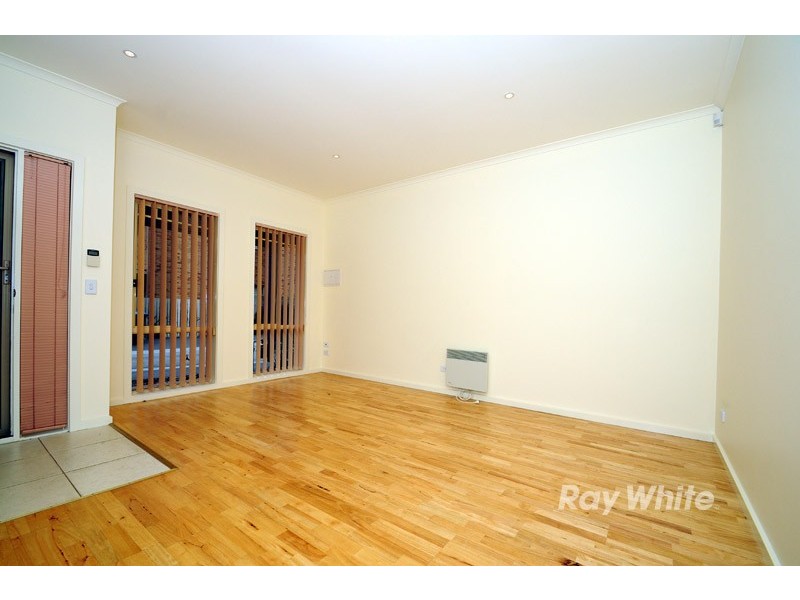 9/19 Earls Court, Wantirna South VIC 3152