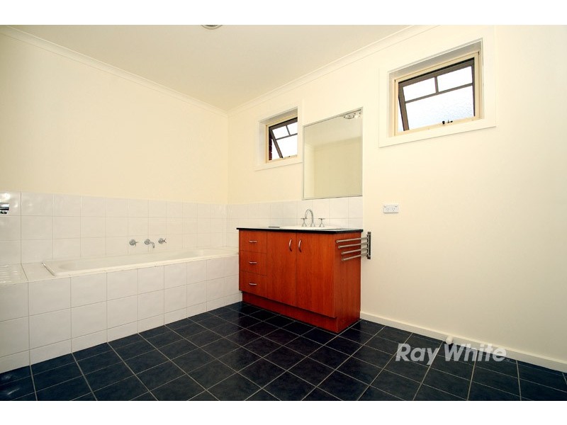 9/19 Earls Court, Wantirna South VIC 3152