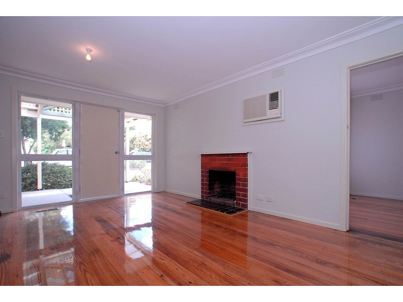 11 Henry Road, Wantirna South VIC 3152