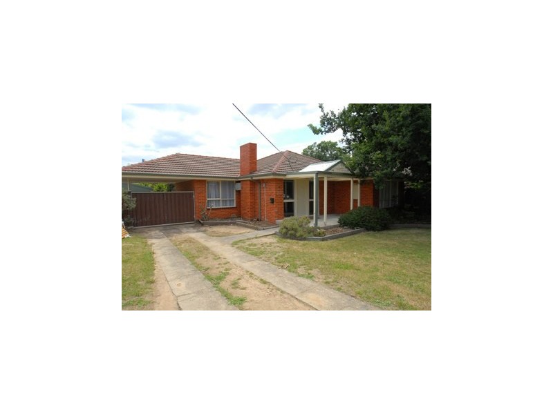 11 Henry Road, Wantirna South VIC 3152