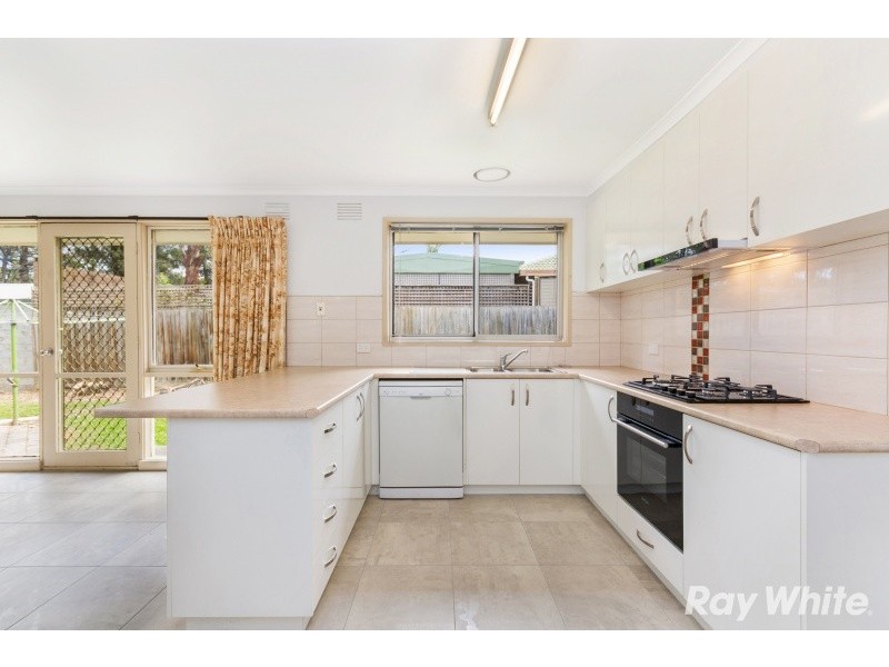 14 Benwerrin Drive, Wantirna VIC 3152