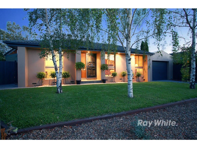 10 Rotherwood Close, Wantirna VIC 3152