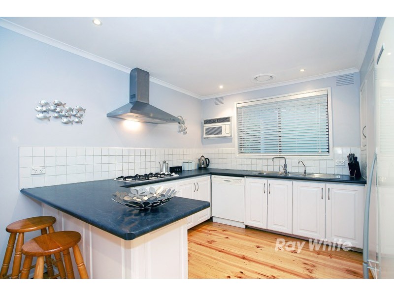 10 Rotherwood Close, Wantirna VIC 3152