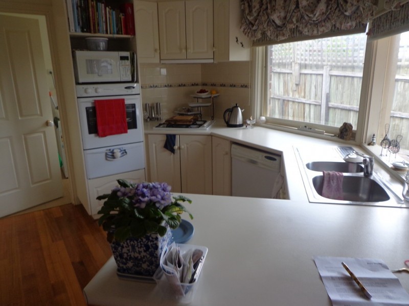 2/5 Hadlow Drive, Wantirna VIC 3152