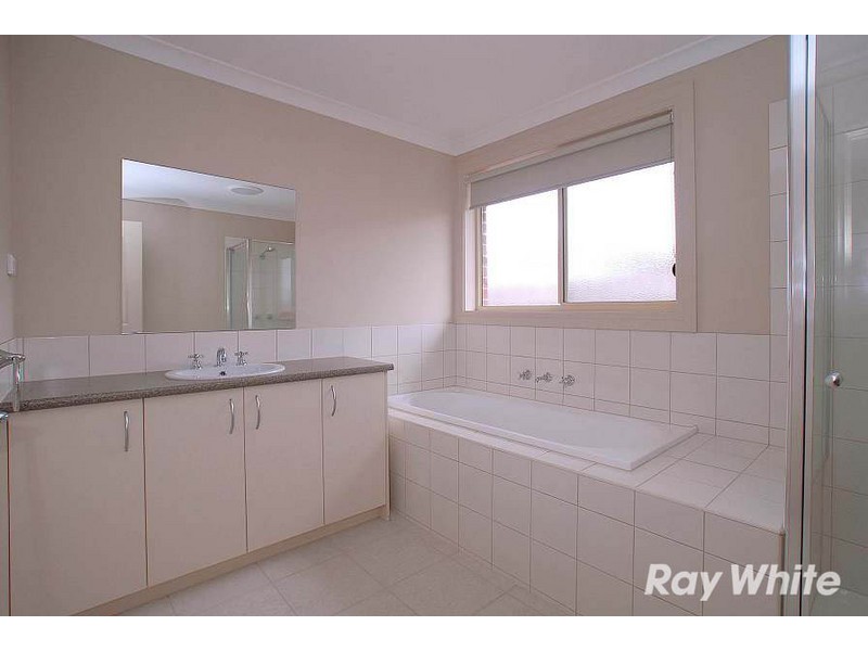 4 Vincent Street, Bayswater VIC 3153