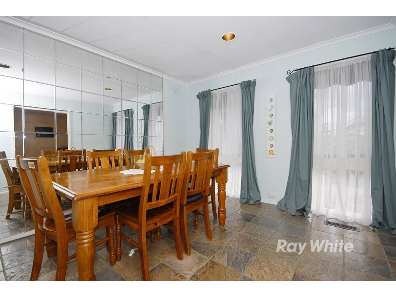 12 Jeanette Street, Bayswater VIC 3153